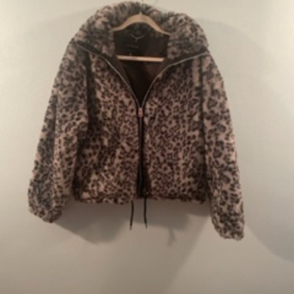 Lucky Brand Leopard Sweatshirt - Picture 2 of 4